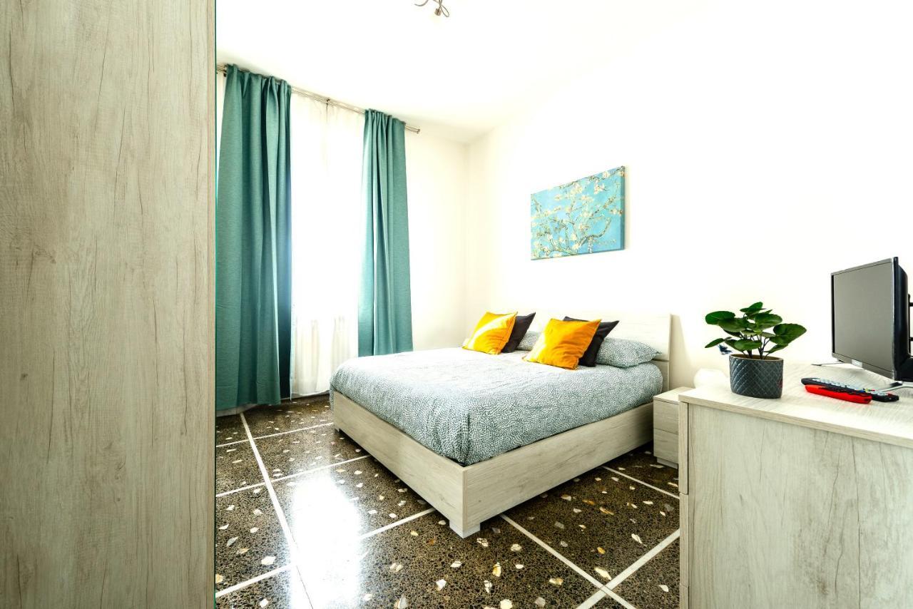 Hostly - The Urban Garden House - 3 Bedrooms, Garden, Great Location! Pisa Exterior photo