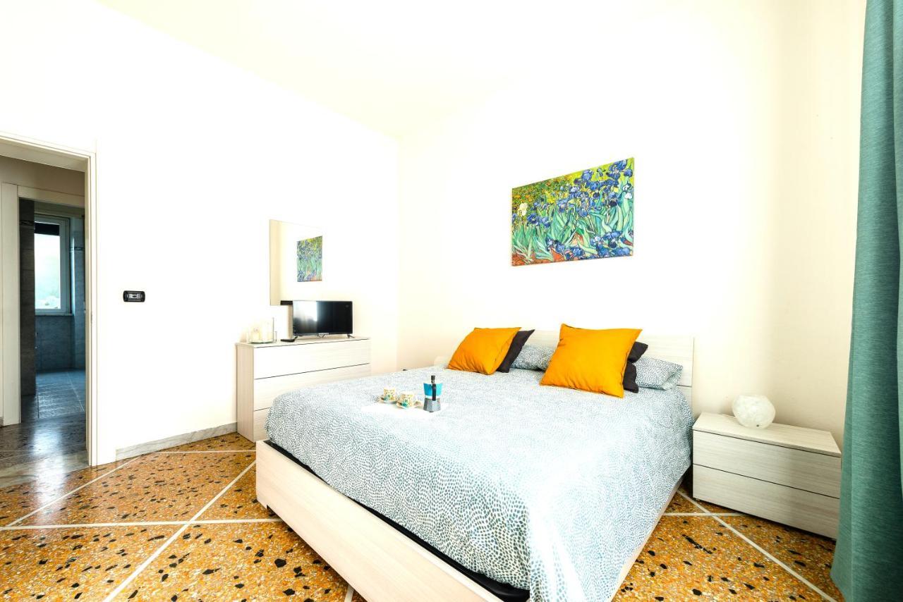 Hostly - The Urban Garden House - 3 Bedrooms, Garden, Great Location! Pisa Exterior photo